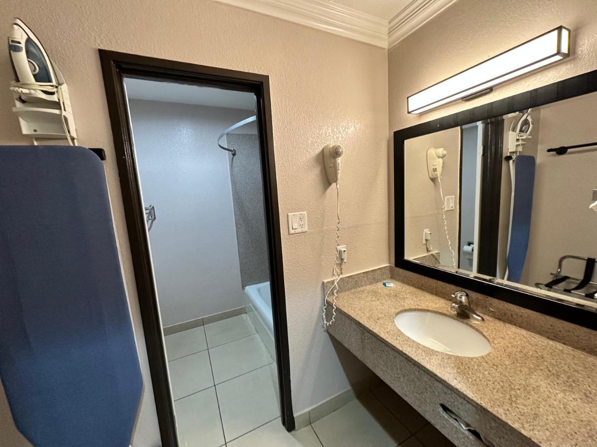 Studio 6 Suites Mesa Az Near Downtown & Sloan Park Exterior photo